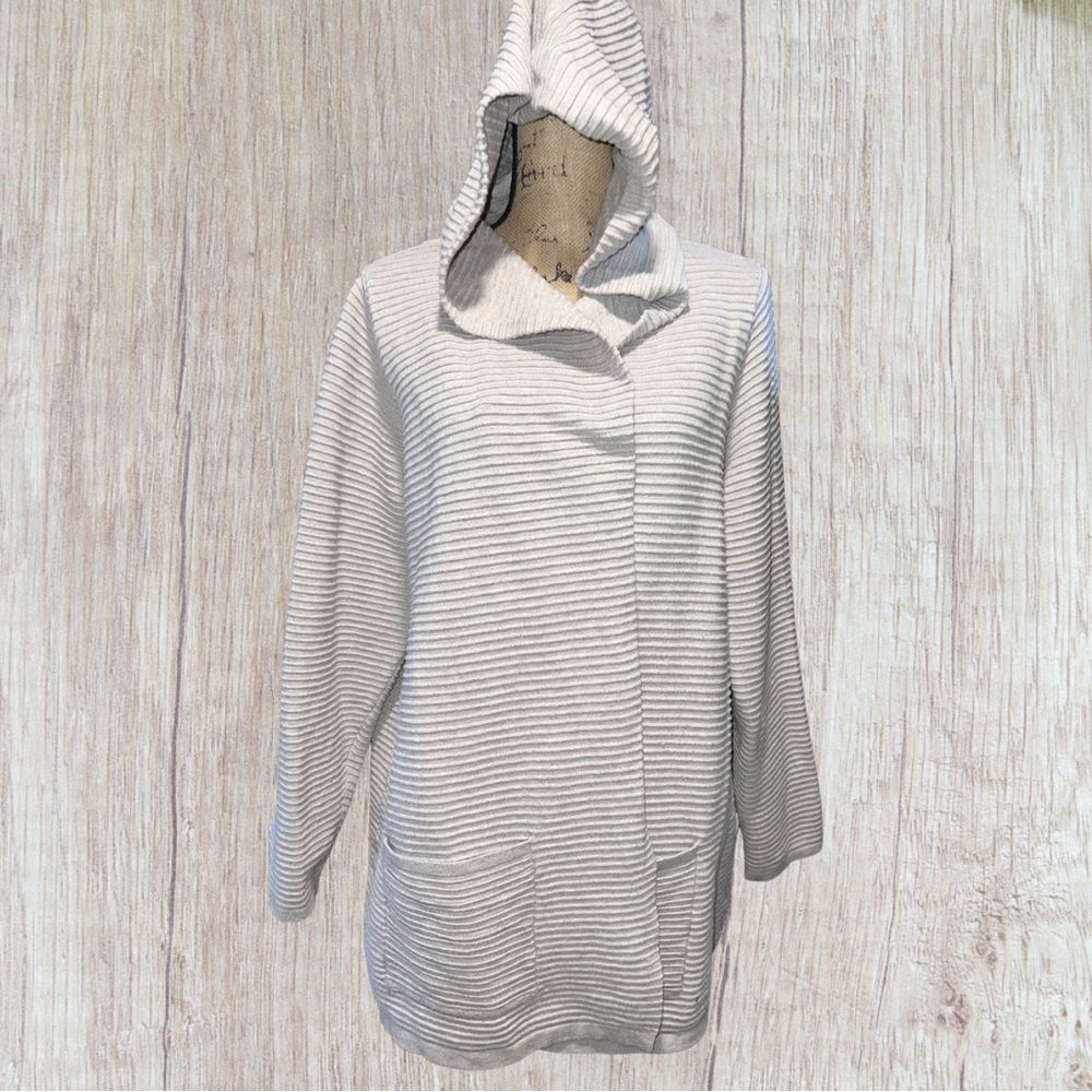 Evolution by Cyrus Hooded Open Font Cardigan